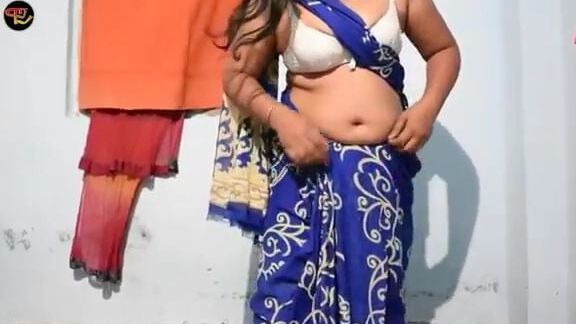 Saree navel