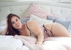 Elle Valera