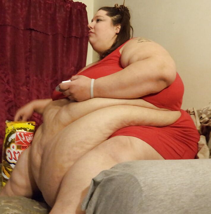 Belly To Knees