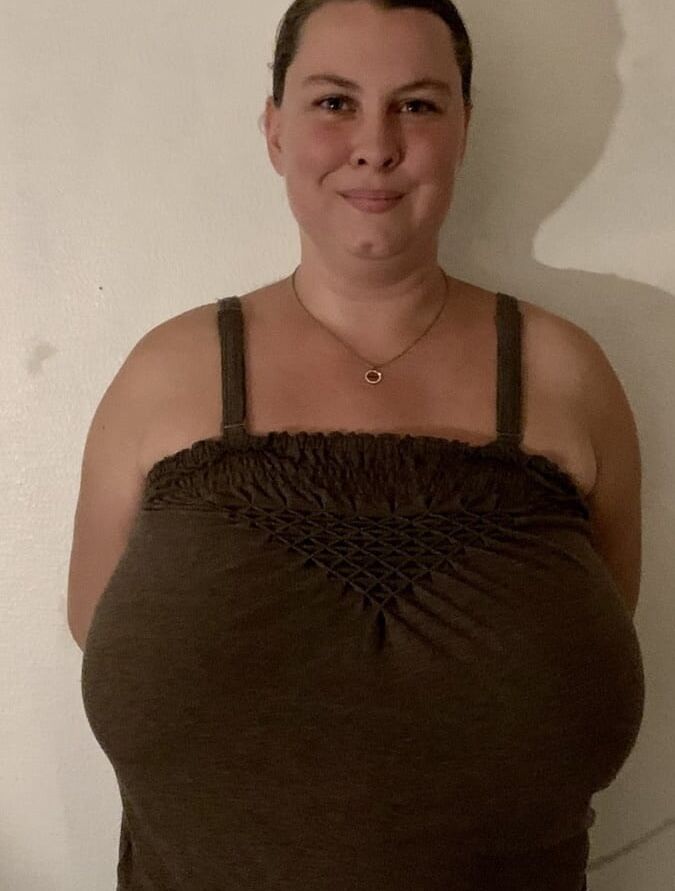 Huge Tit Huge Areola MILF