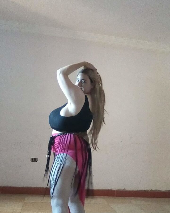 Beautiful Arabic Ass