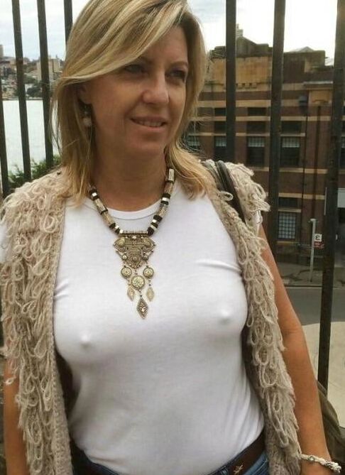 Older and hot (Braless)