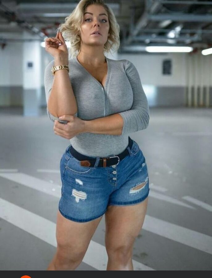 Mia sand