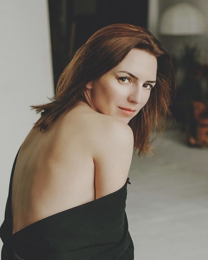 Sexy Russian Actress Ekaterina Molokhovskayaa