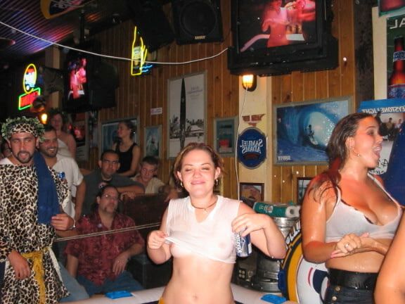 which one of thes flashing hotties you like?