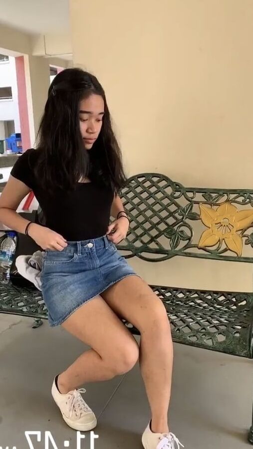 Who has her sextape or nudes pm