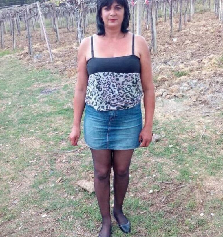 ROU ROMANIAN MILFS HORNY WALACHIAN MOM CUNT