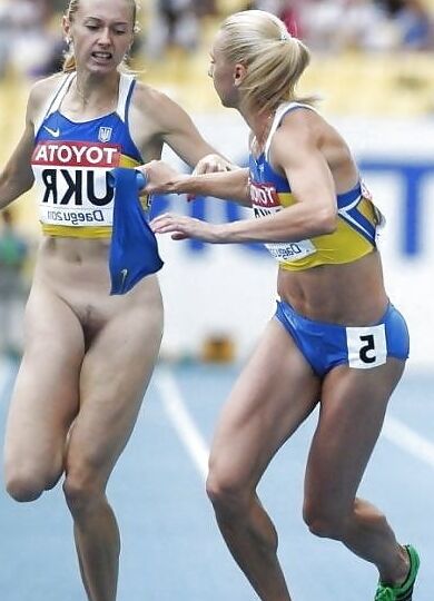 Sport Bottomless Upskirt