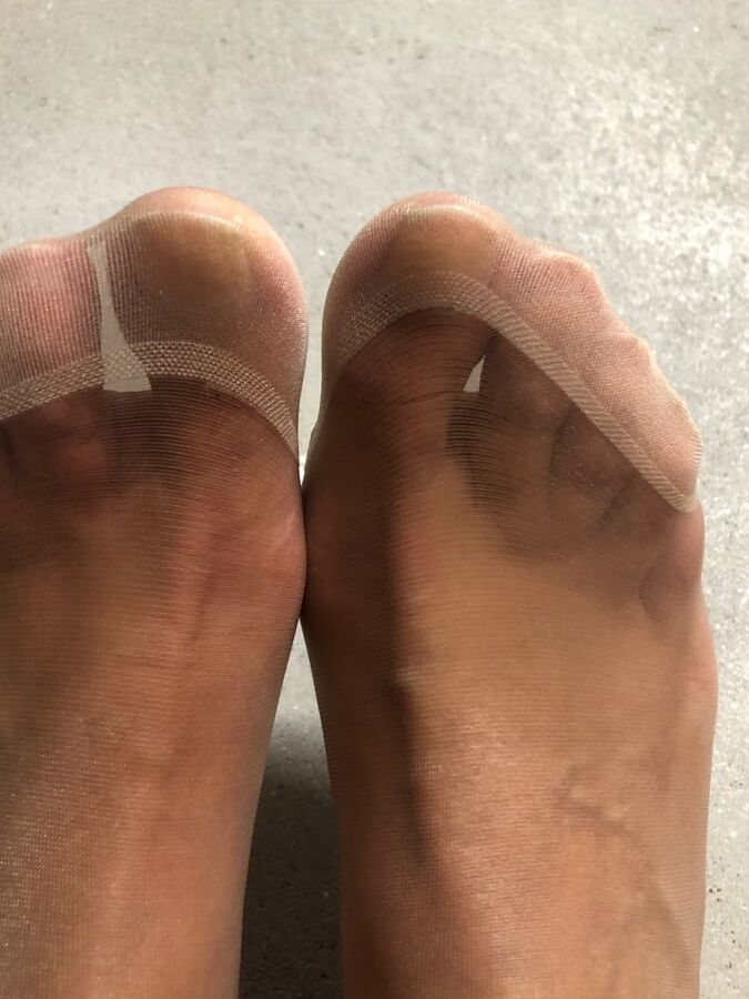 Nylonfeet III