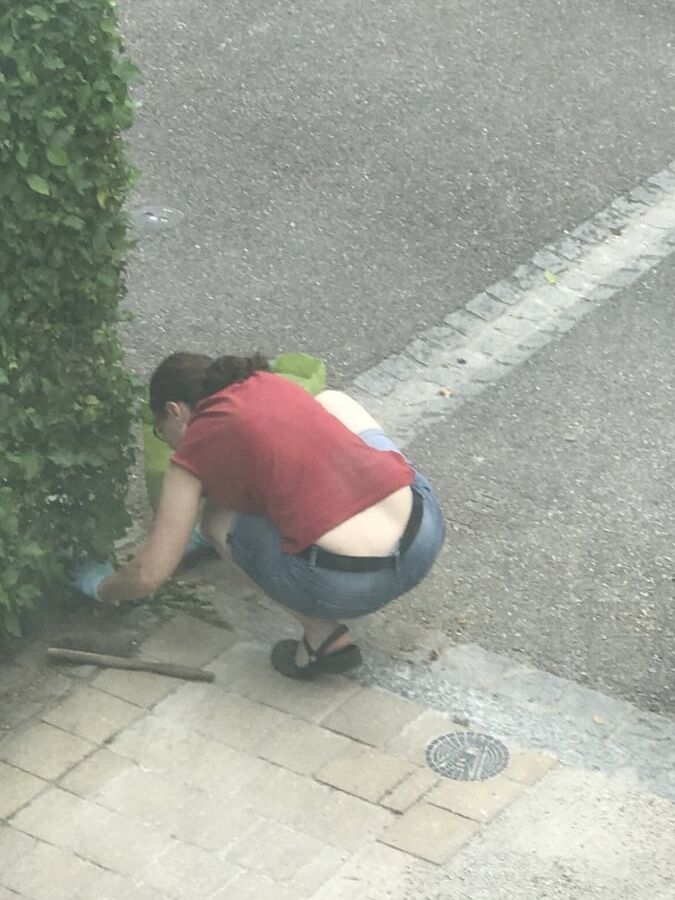 Devote Nachbarin Teil