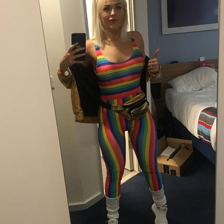 Hot year old blonde, super fit body, thigh gap
