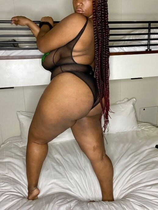 Belle R