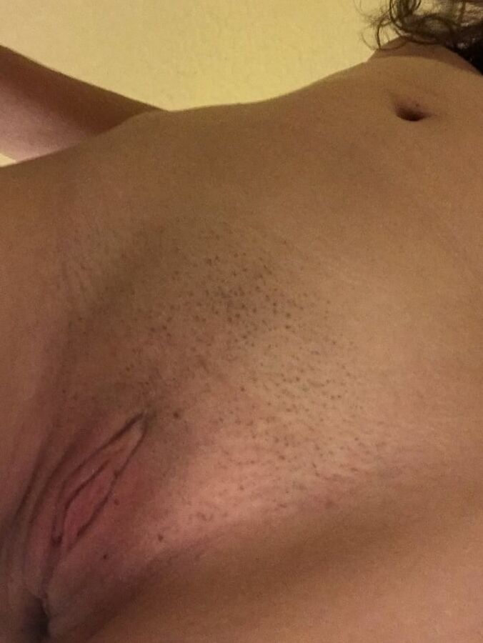 Layla sartain is exposing her pics