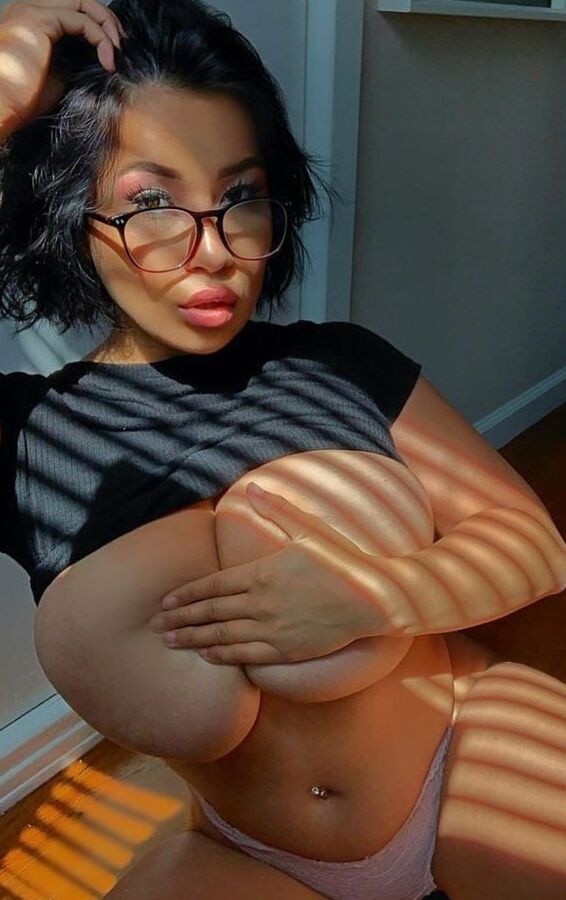AMATEURassorted big tits