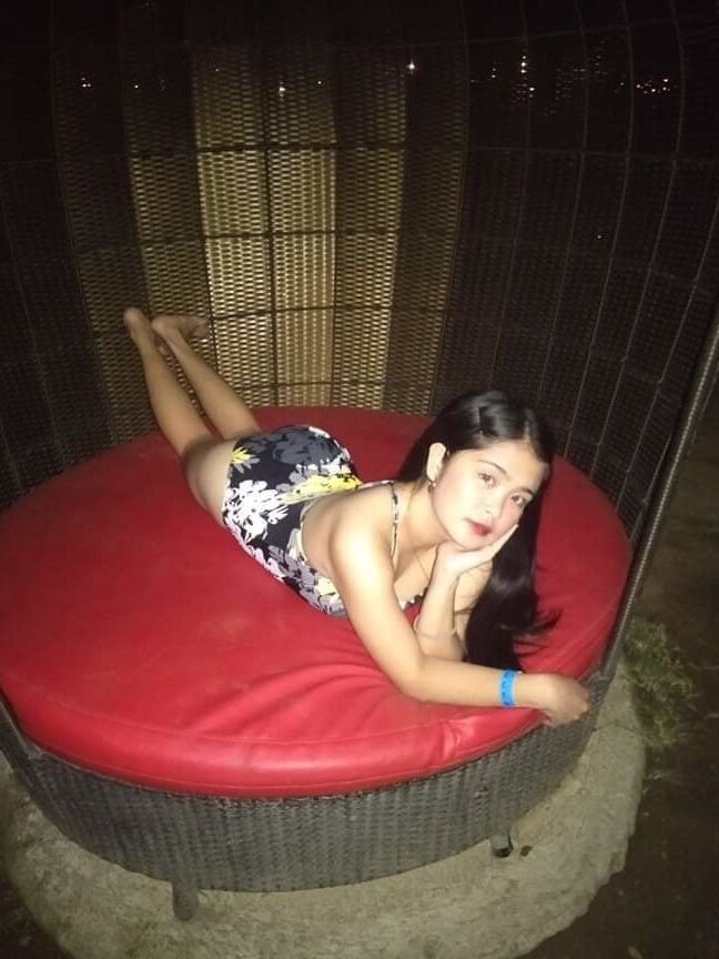 Filipina cherry where I met in manila gave me snaps