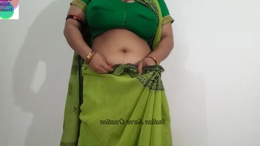 Saree navel