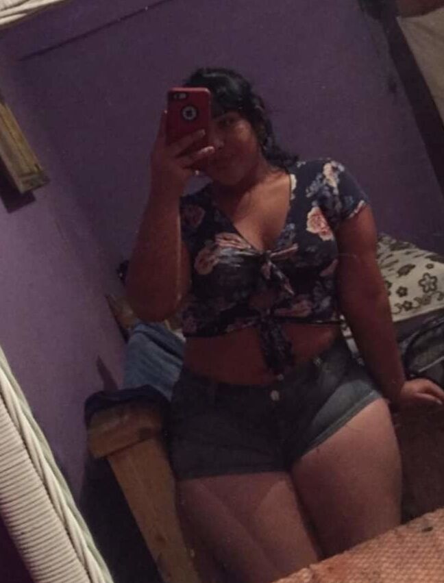 Rosa isela nalgona