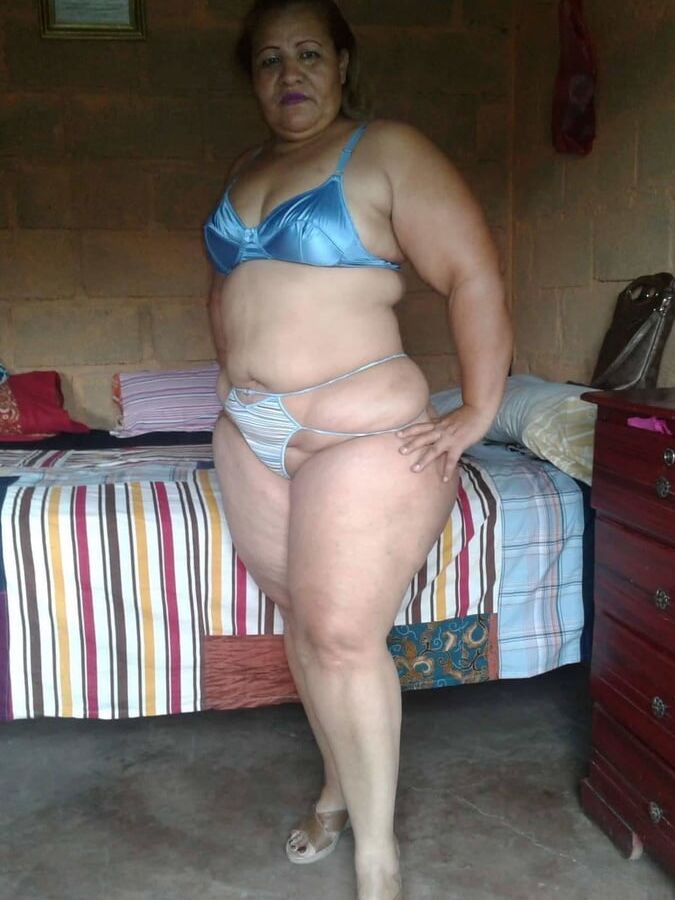 Mrs Mayra yo is a naughty cleaning lady part