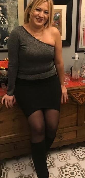 Turkish Sexy Mom - - Please Fake of Her