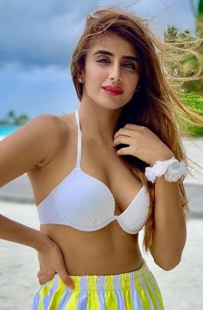 Indian sexy hot babes hot bitche