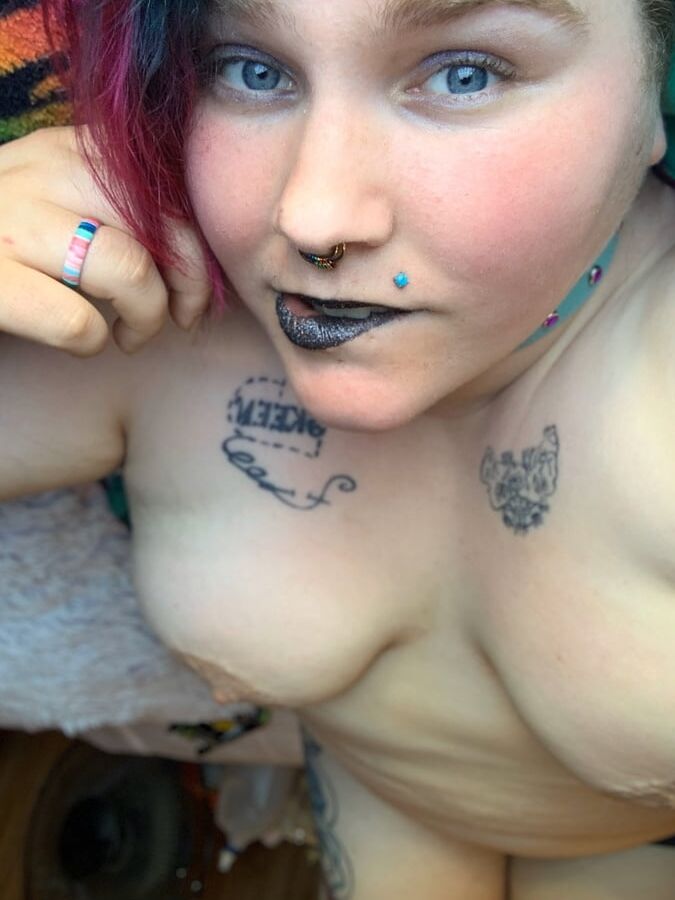Edgy make up, tits , kitty. $ For permanent access.