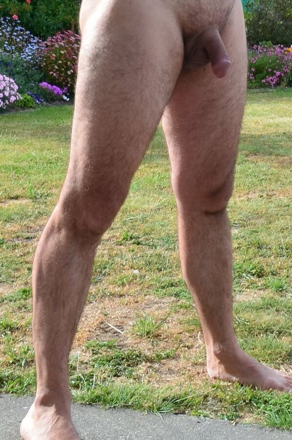 nude outdoors