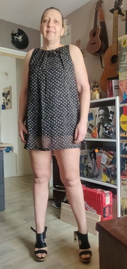 Sub slave Pat_ and wife for exposure