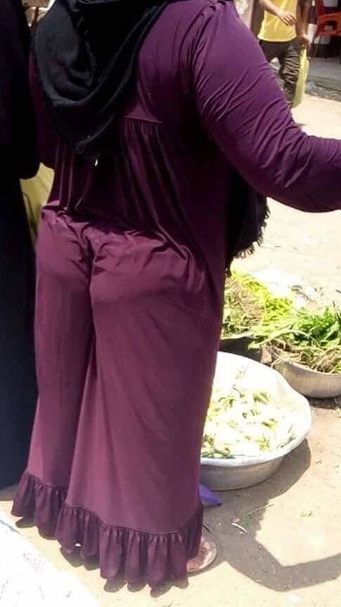 Beautiful Arabic Ass