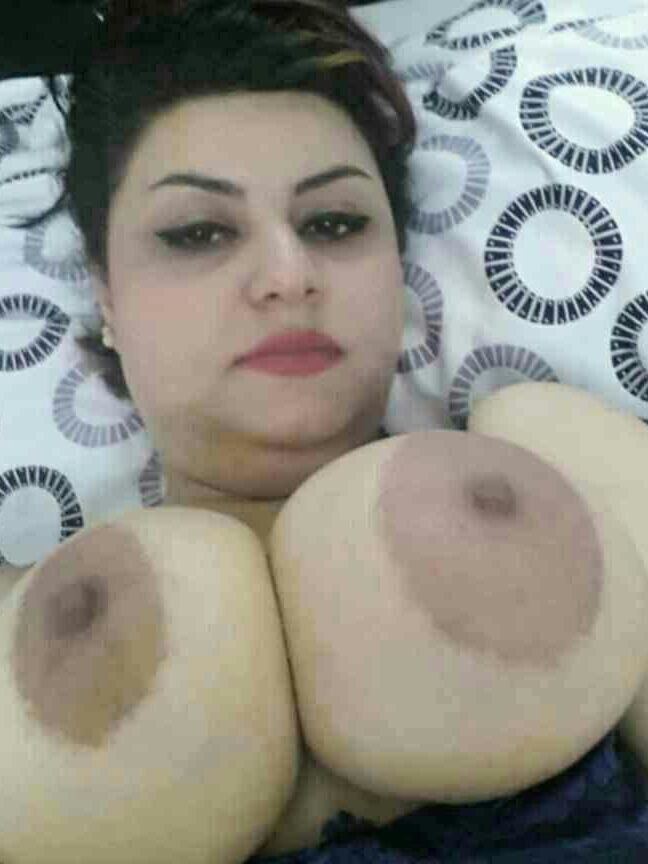 Arab boobs