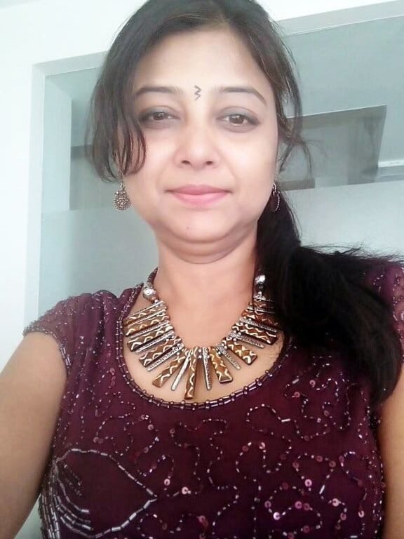 Sexy Horny Bhabhi