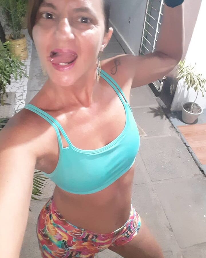 Fitness milf (coroa tezuda)