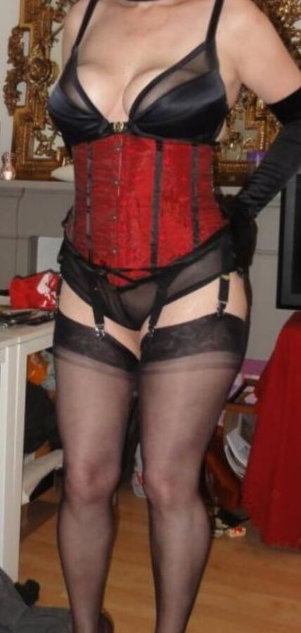 MY MARRIED BBC LOVING SLUT LAURA