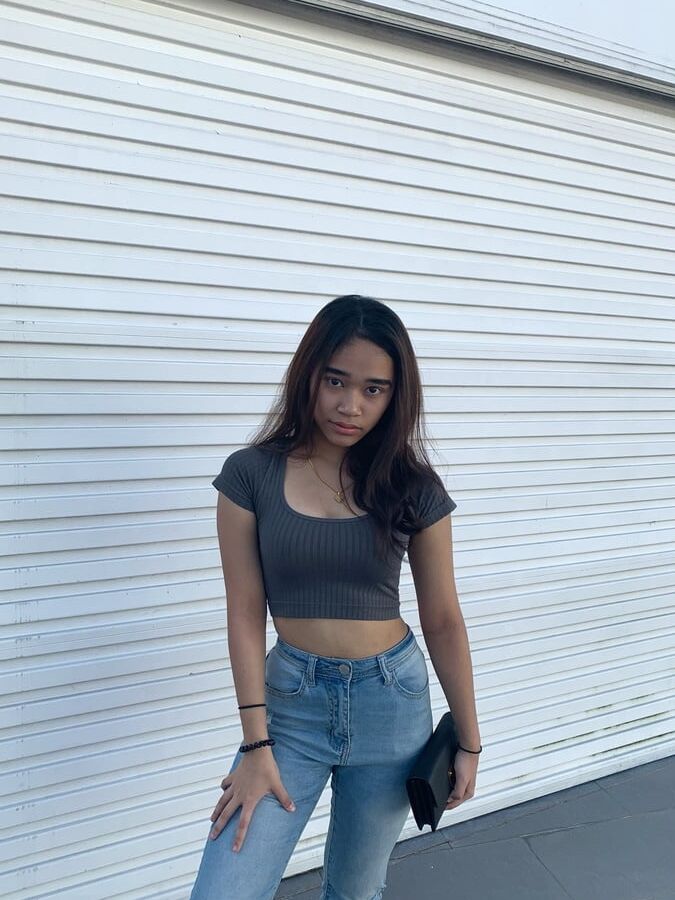 Who has her sextape or nudes pm