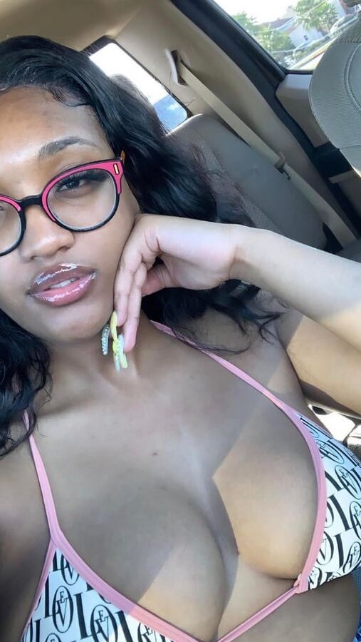 Black tits