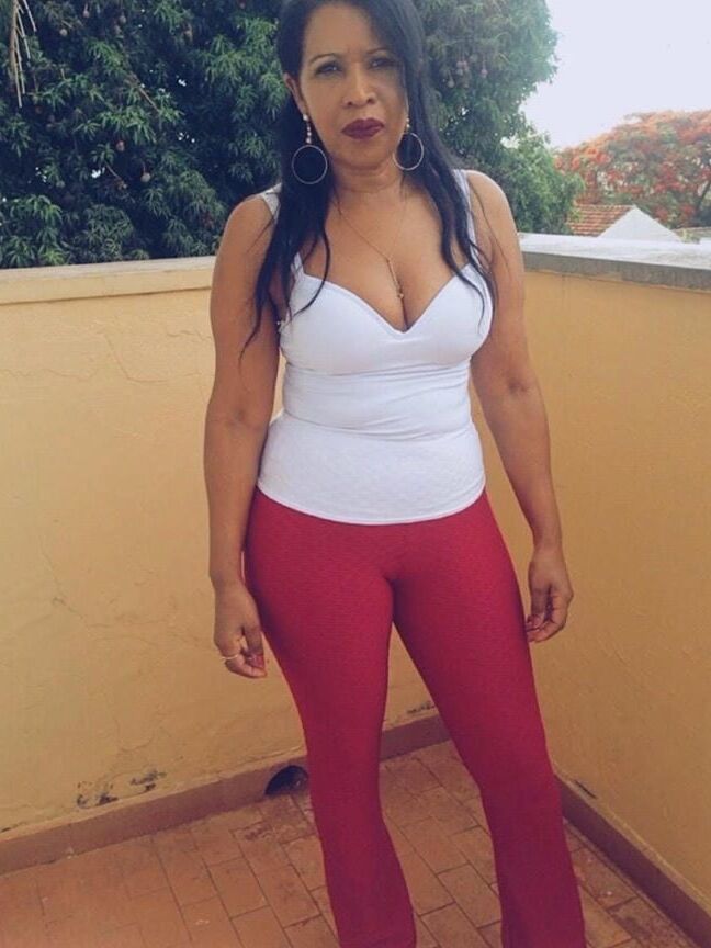 MILF HELENA