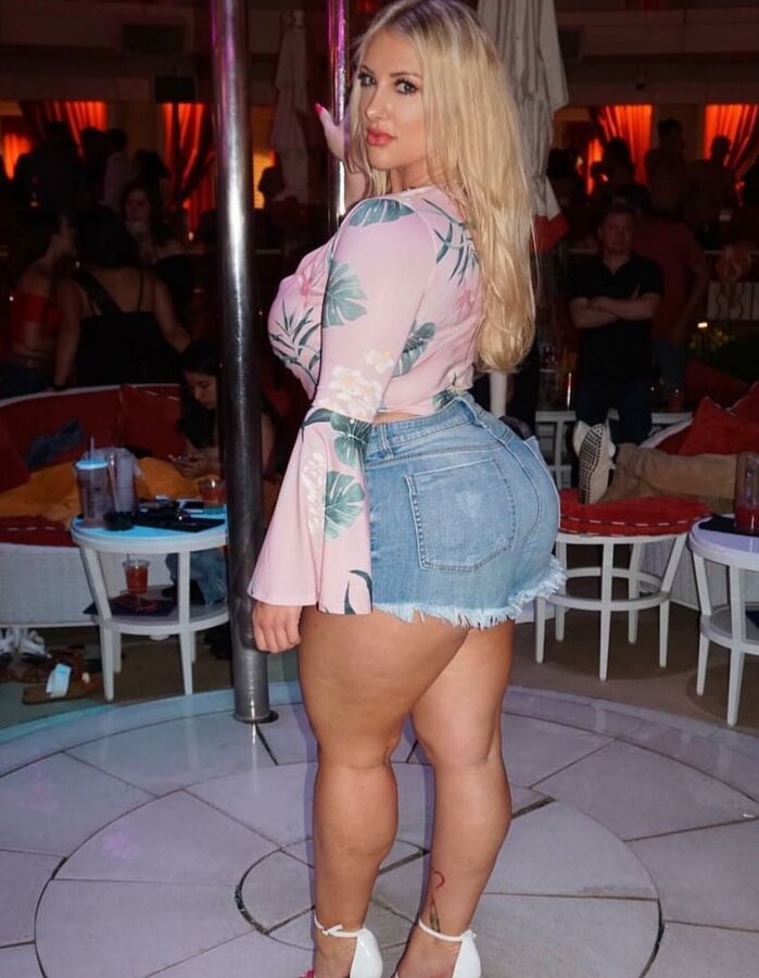 Super Thick Pawg - Fat Ass, Thick Thighs &amp; Big Titties