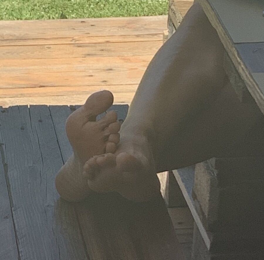 Summer feet