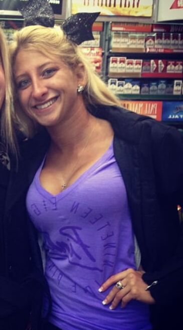 HOT Girl From Rhode Island Living In Florida