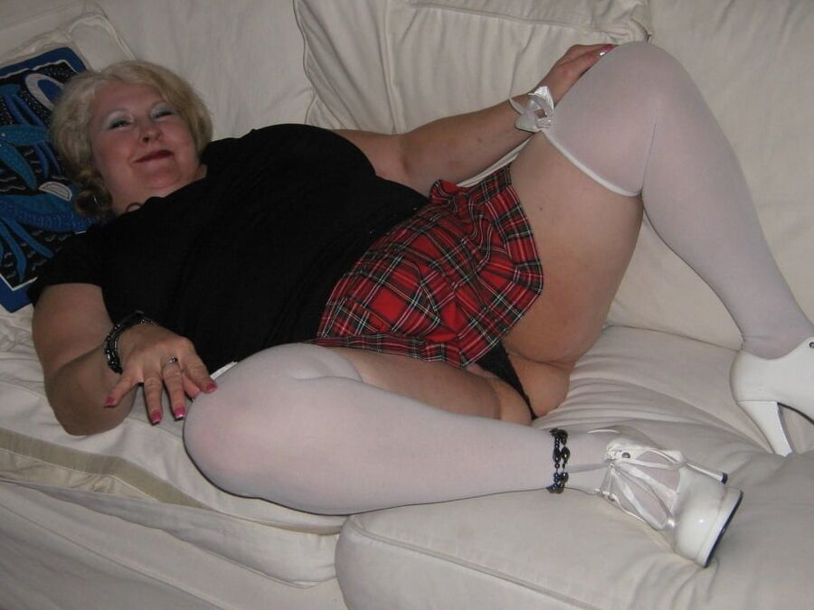 She is Mature.. Sexy &amp; Hot BBW