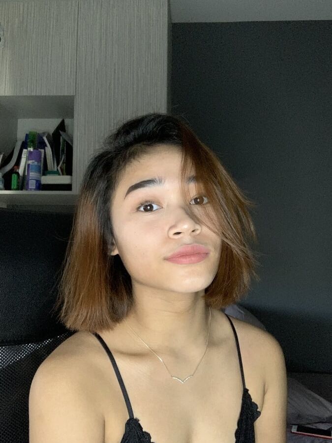 Who has her sextape or nudes pm