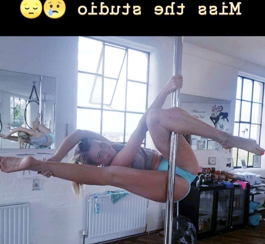 Pole dancer