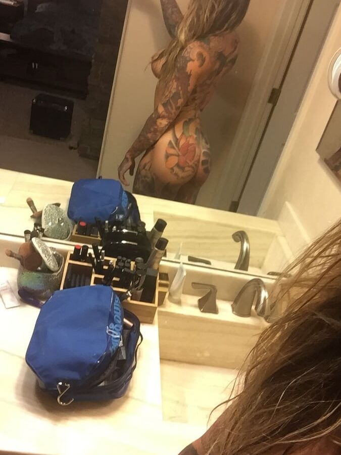Tatted Milf Becca