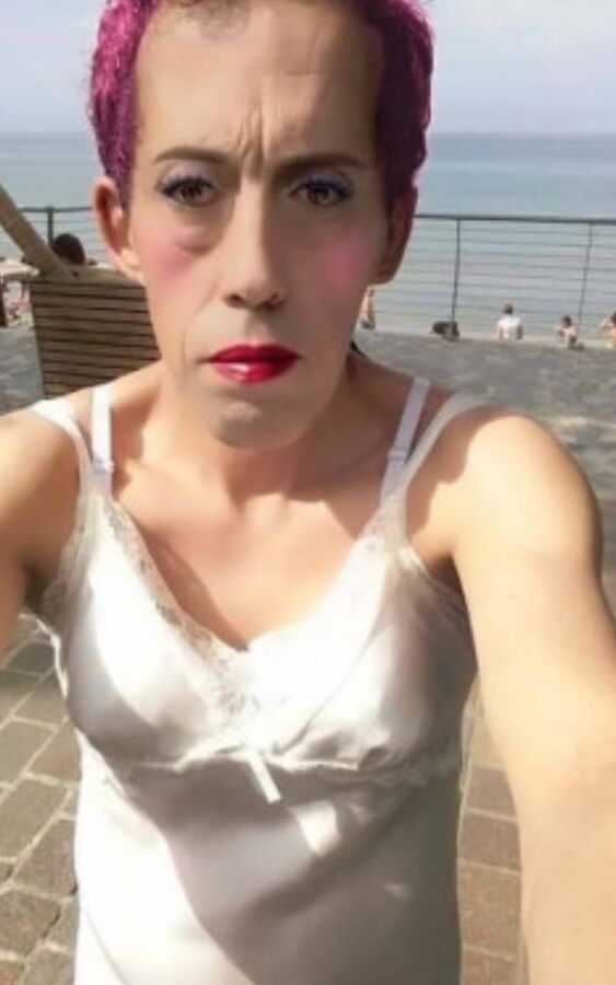 Alessandro pavese prostituta troia