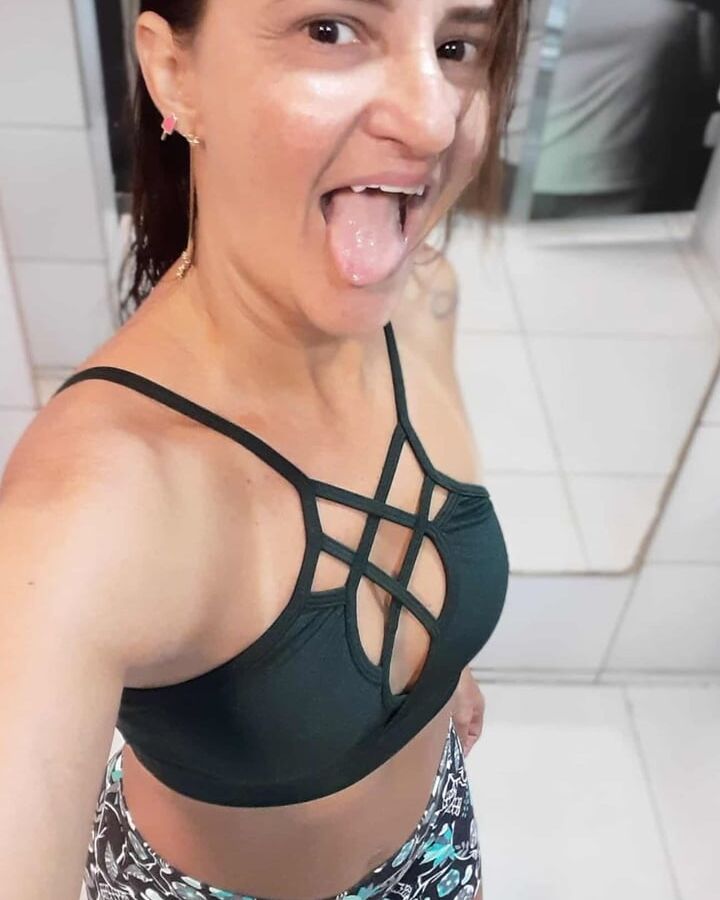 Fitness milf (coroa tezuda)