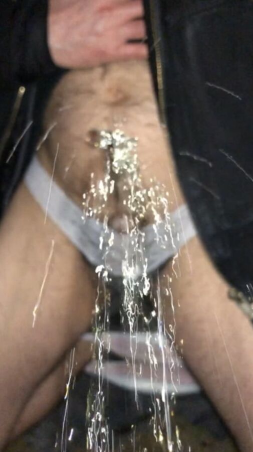 Sparkling piss pics