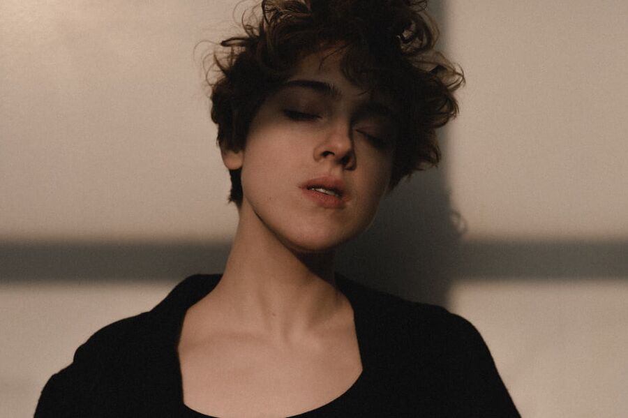 Vincent Littlehat cute German tomboy model