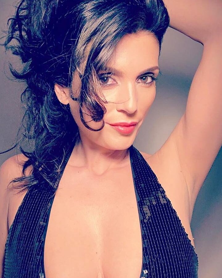 Instagram milf Mary Milano