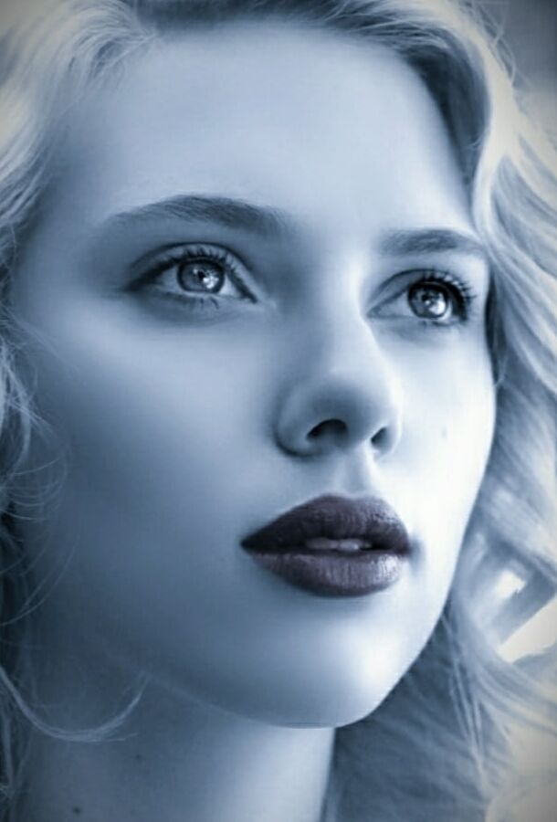 SCARLETT JOHANSSON ... CELEBEAUTY