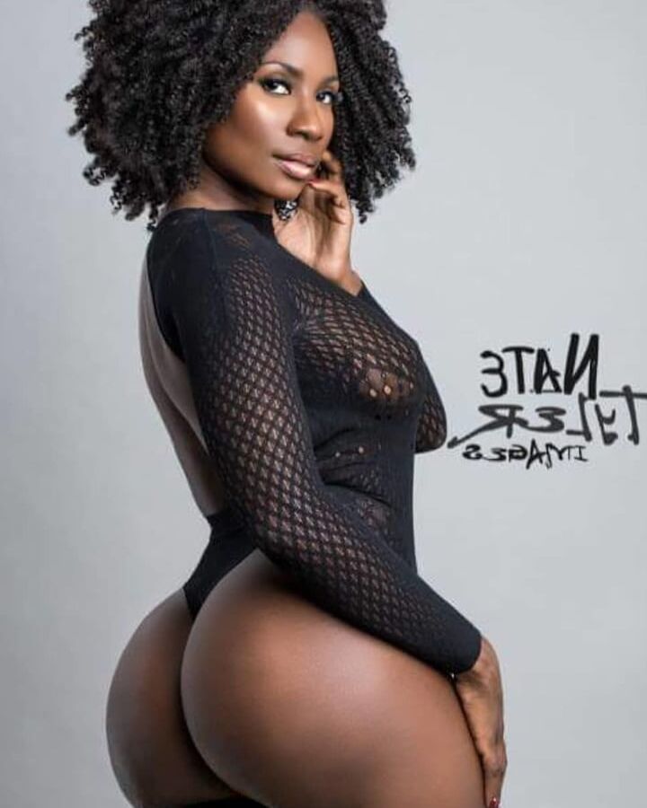 Phenyx Rose Hot Ebony