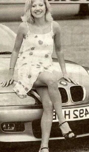 Retro TV Star Malandra Burrows